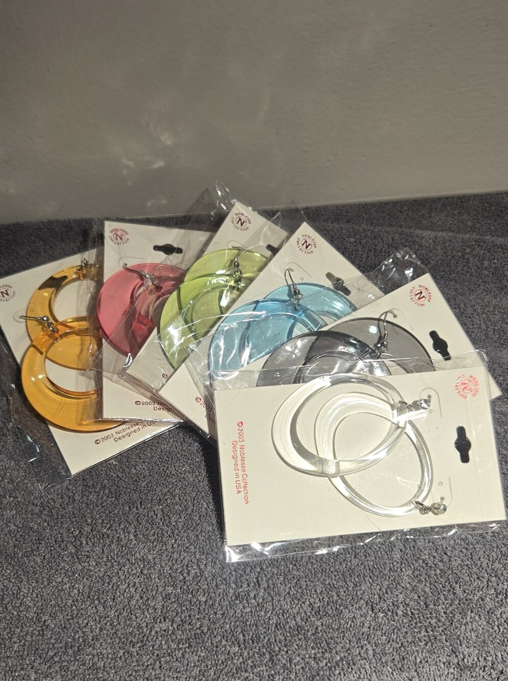NWT Vintage 2003 Noblesse Collection Acrylic Hoop Earrings Set - 6 Pairs
